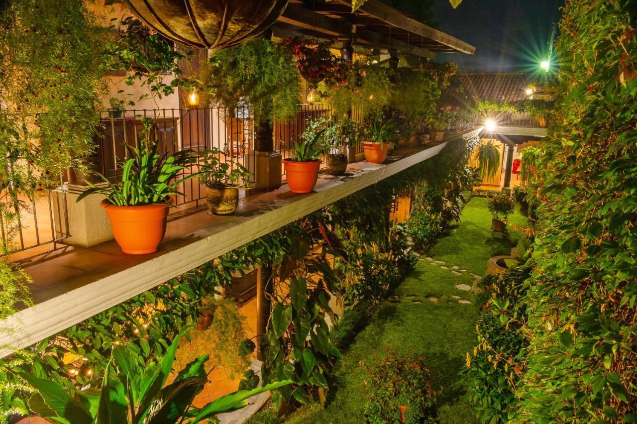 Hotel Meson del Valle by AHS Antigua Exterior foto